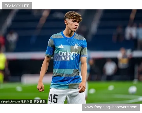 西甲首轮姆巴佩点球制胜 皇马1-0奥萨苏纳迎来开门红