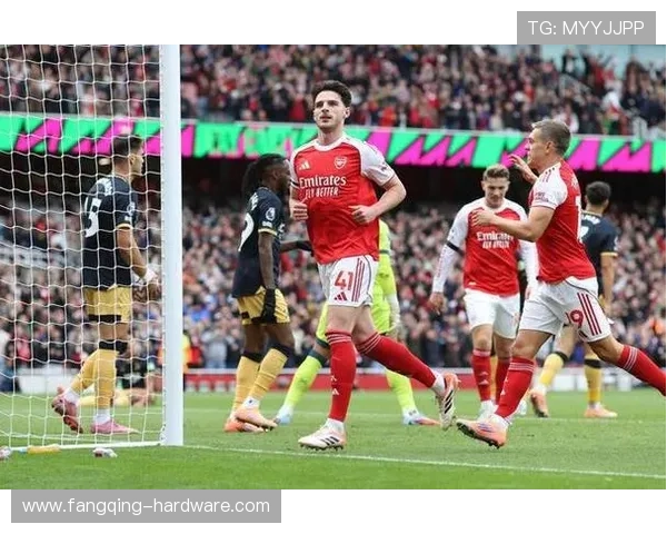 内维尔分析阿森纳争冠机会或将引发球队压力的影响